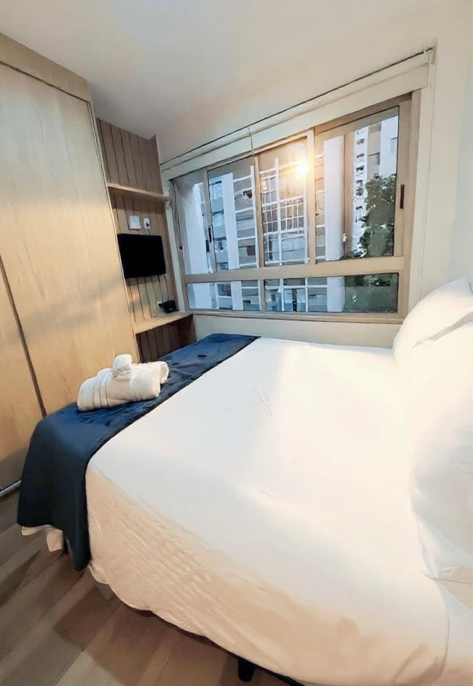 Bed, TV and multimedia, Photo of the whole room, Bedroom, wardrobe