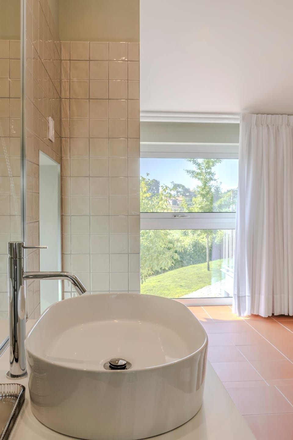 Natural landscape, Bathroom
