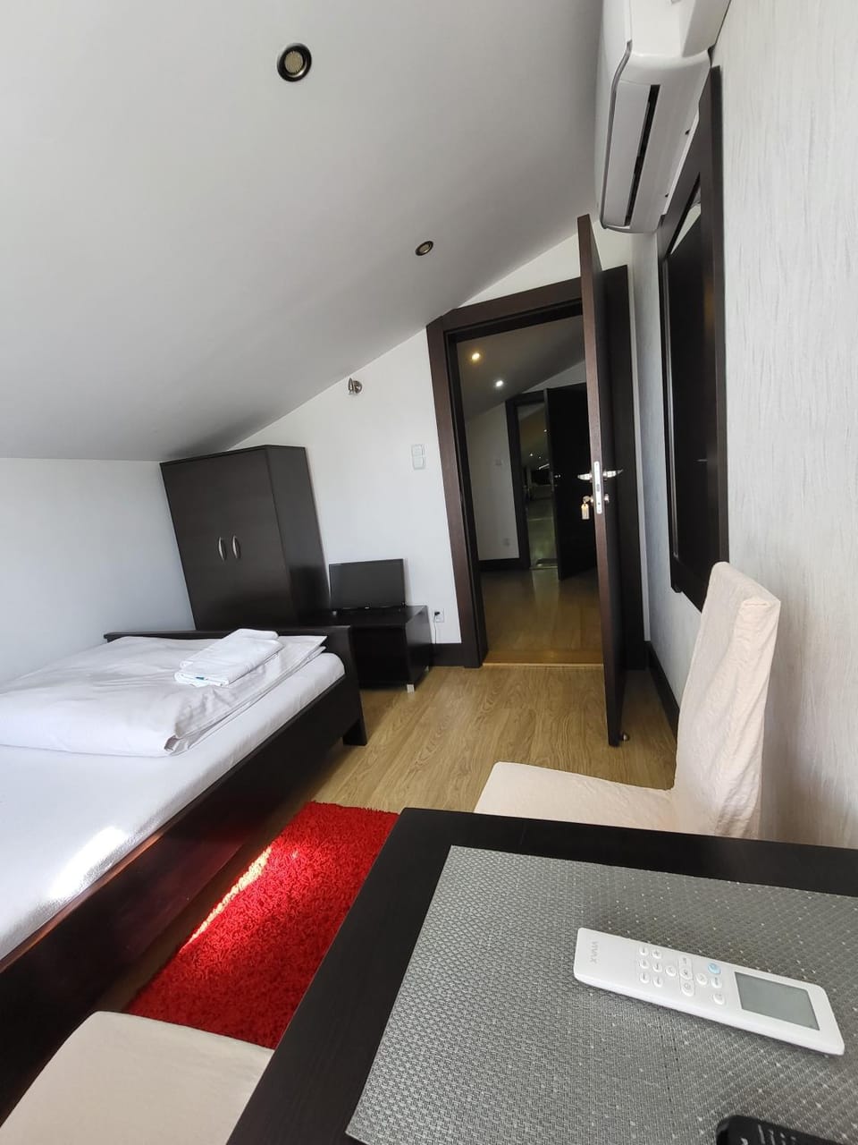 Bed, Living room, Photo of the whole room, Seating area, Bedroom