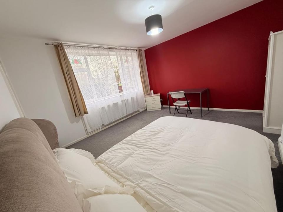 Precious House 4 Vacation rental in Leicester