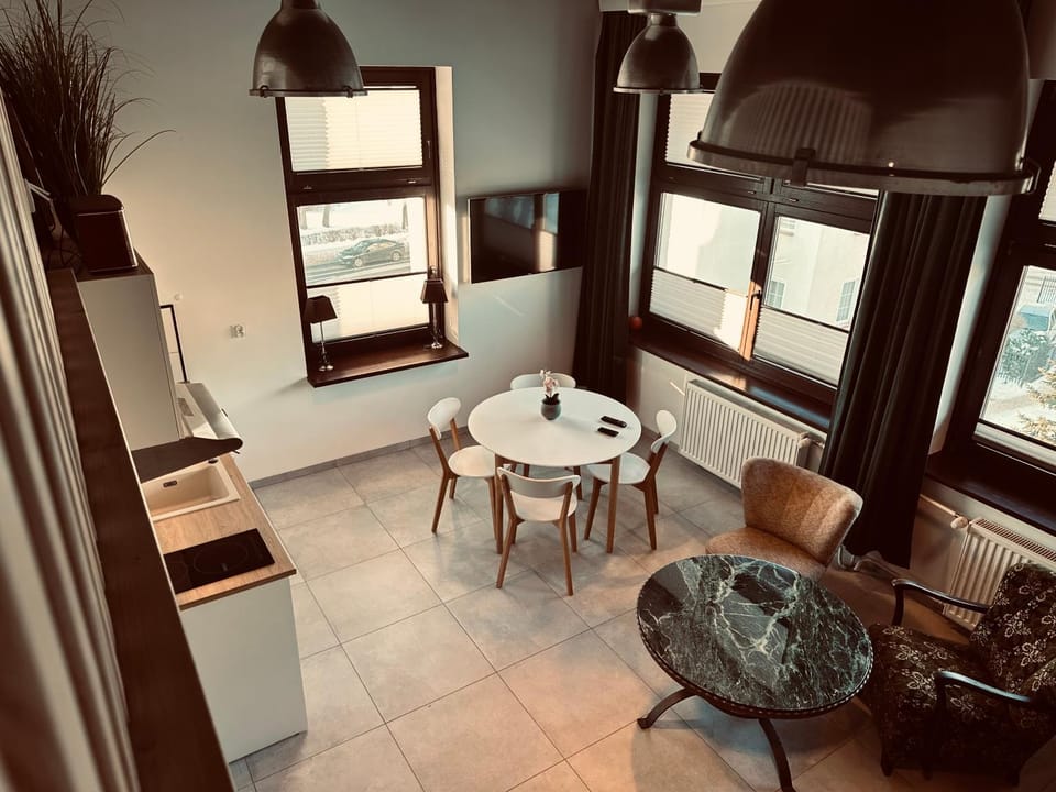 TV and multimedia, Living room, Dining area