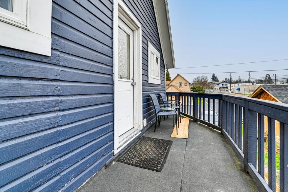 1 Mi to Rogue River: Walkable Grants Pass Retreat Apartment in Grants Pass