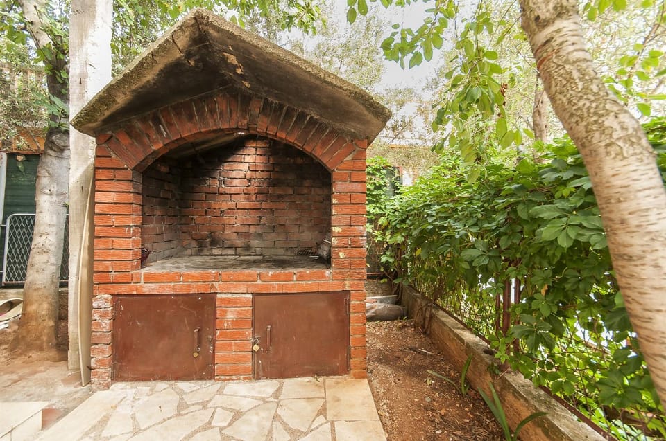 BBQ facilities, Other