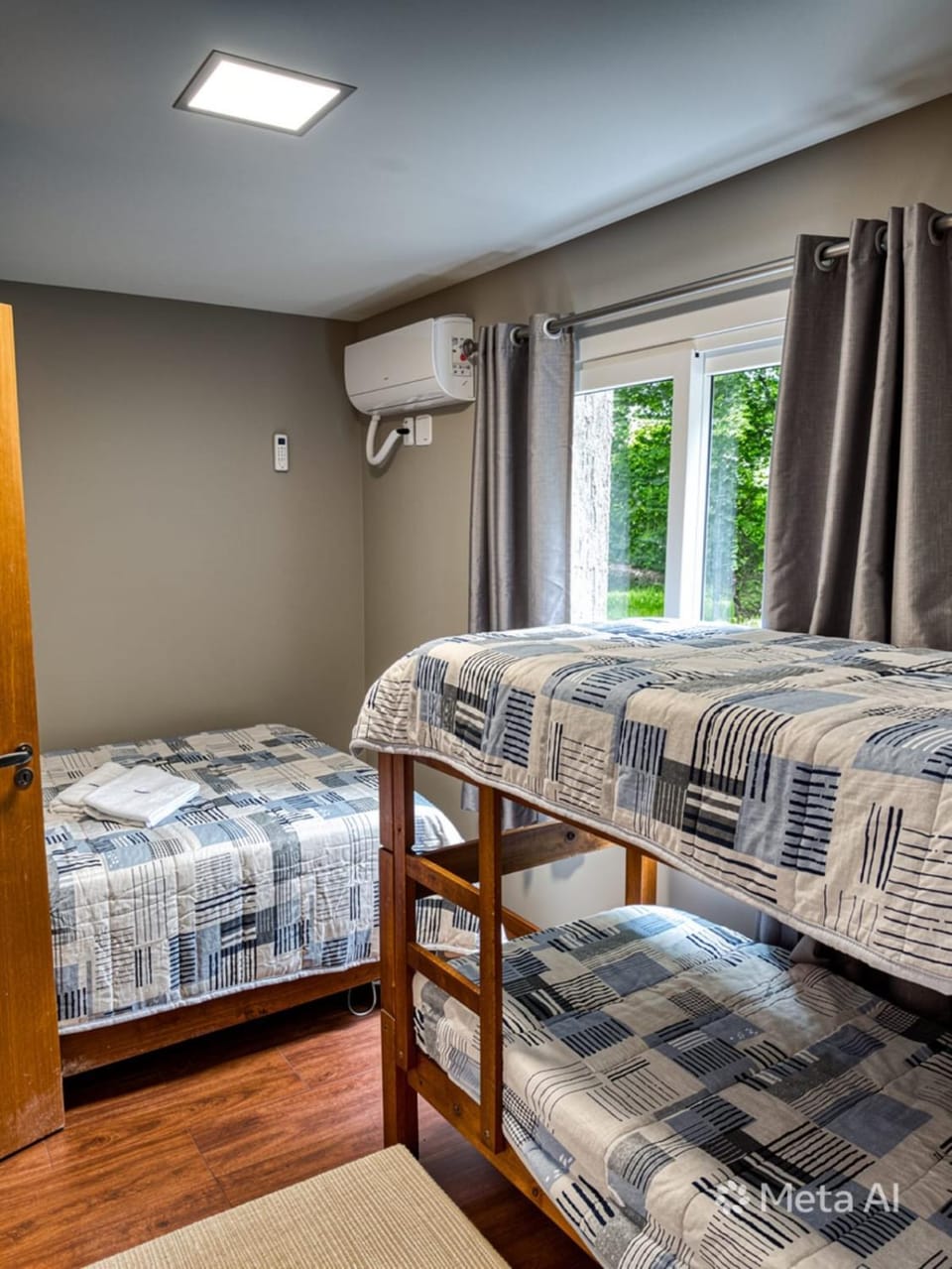 Bed, Photo of the whole room, Bedroom, bunk bed, air conditioner