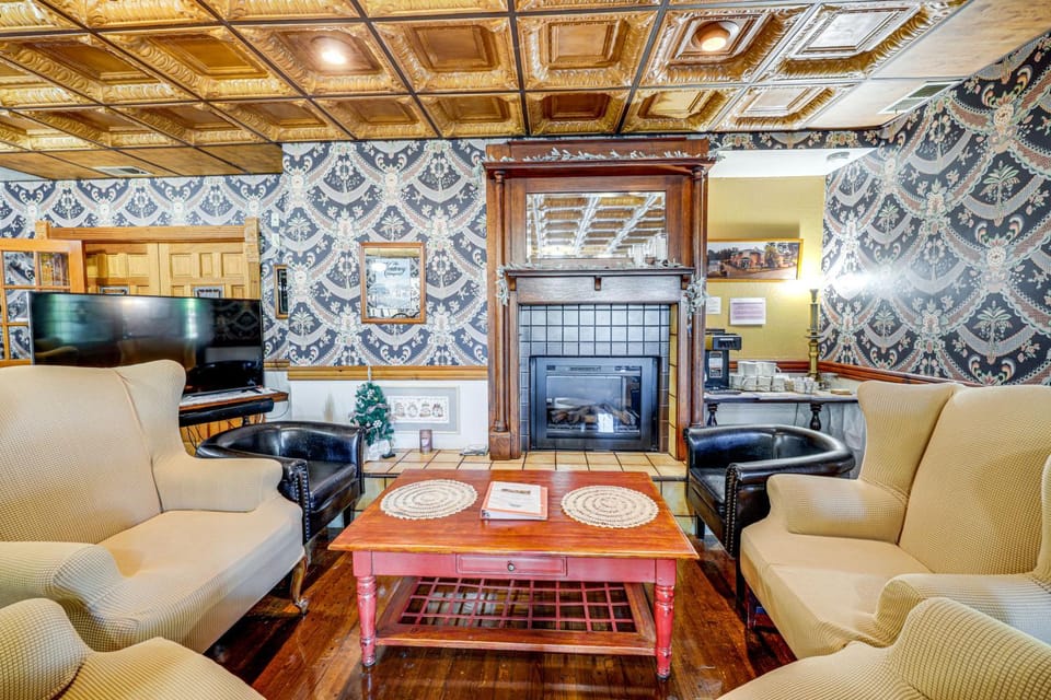 The Pickford House - Luxury Central Coast Stay! House in Cambria