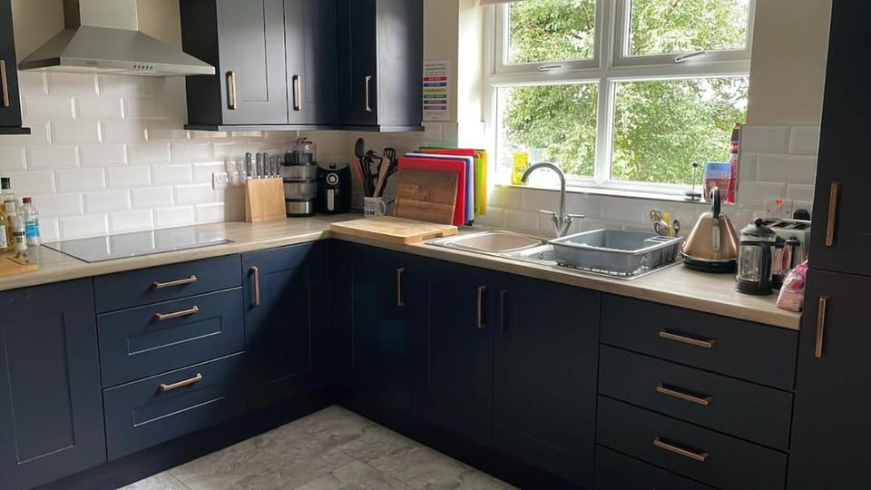 Viola Villa - Craigavon 4 Bed House for 6 Guests Villa in Northern Ireland