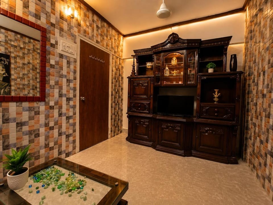 Communal lounge/ TV room, TV and multimedia, Living room, Seating area