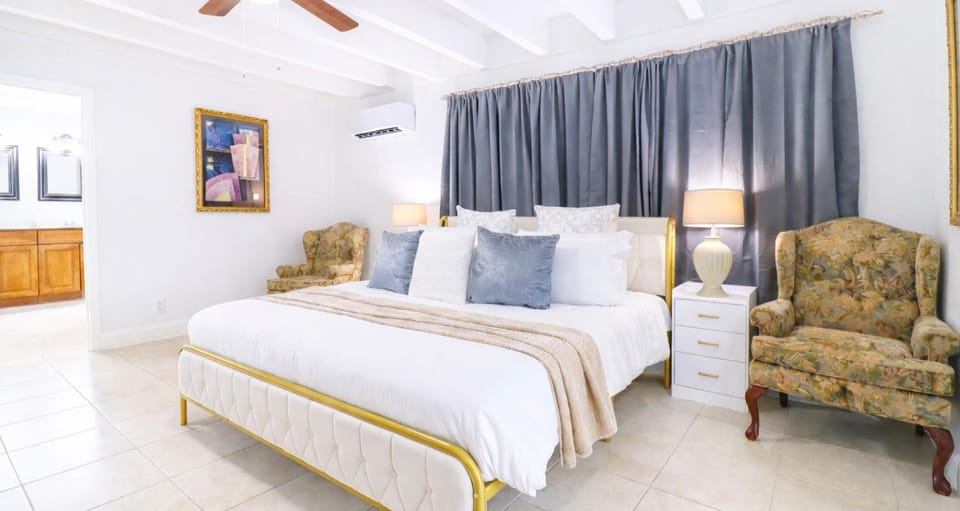 Bed, Bedroom