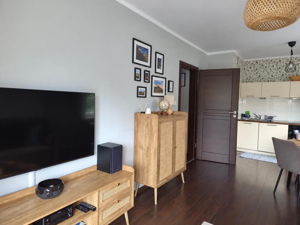 Communal lounge/ TV room, TV and multimedia, Kitchen or kitchenette