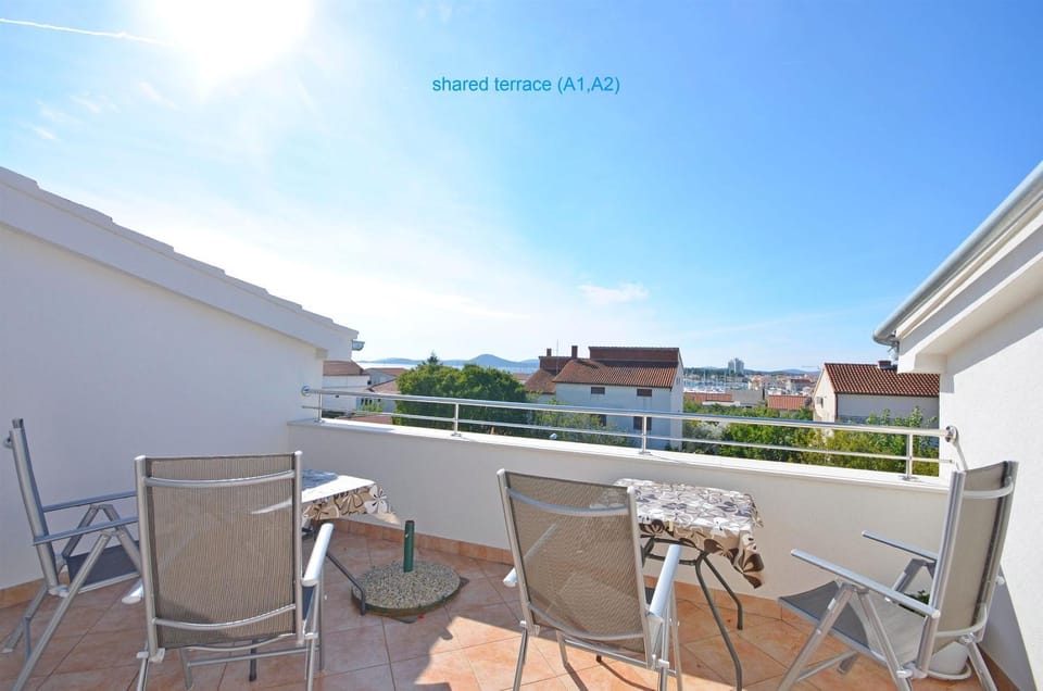 Balcony/Terrace, Landmark view