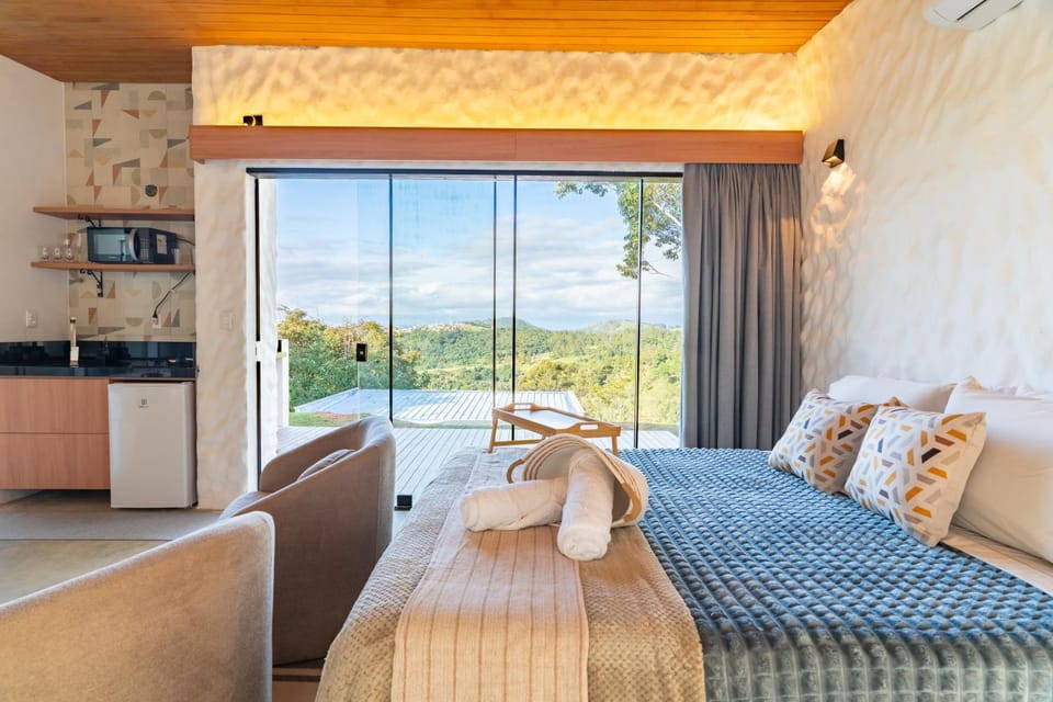 Bed, Landmark view, Mountain view