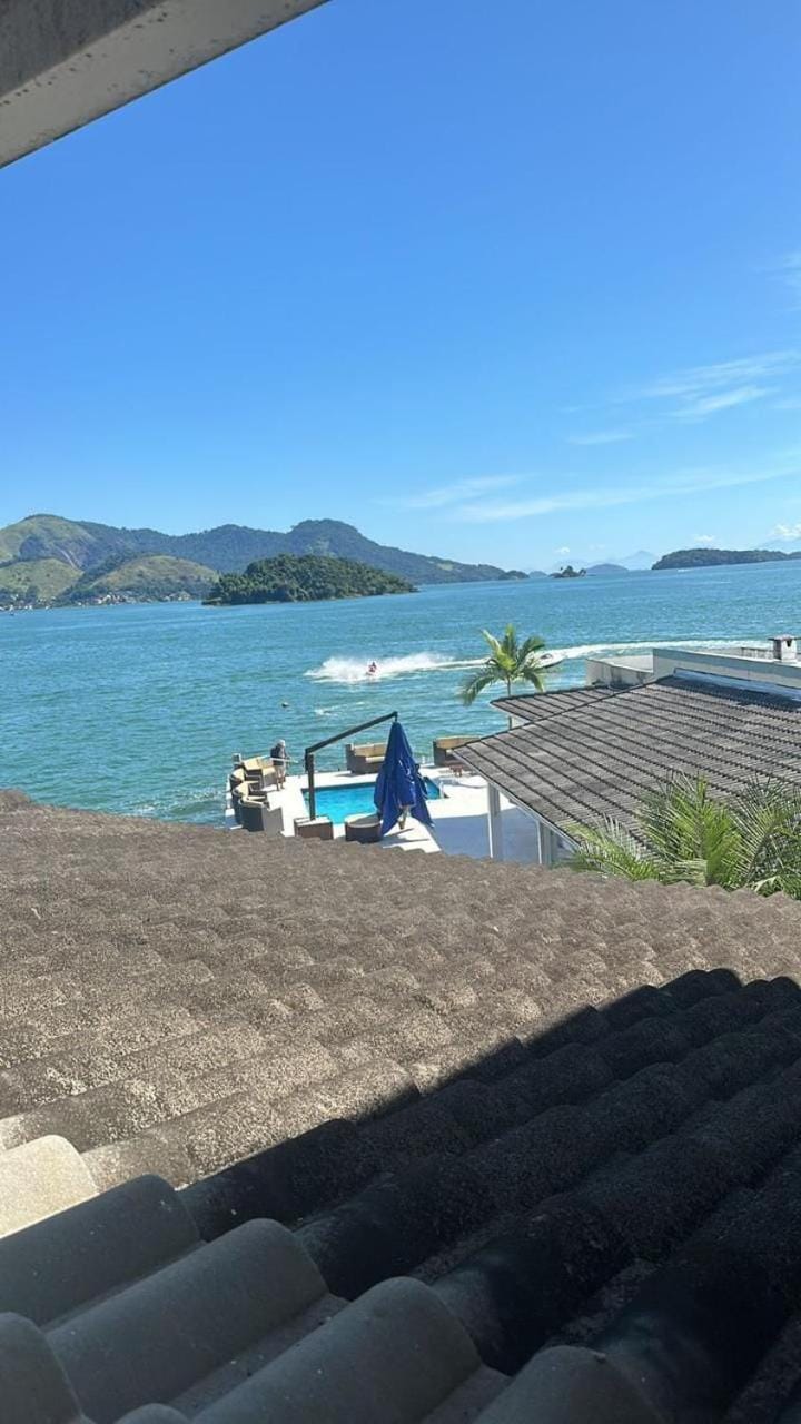 Mansão luxuosa beira-mar, Caieira Villa in Angra dos Reis
