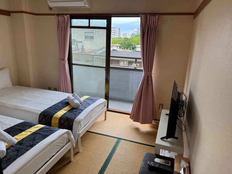 Color 難波南 Apartment in Osaka