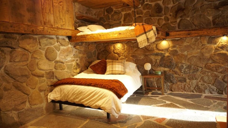 Chalet Le Vieil Âtre - Rustic & cozy chalet avec spa Chalet in Saint-Jean-Port-Joli
