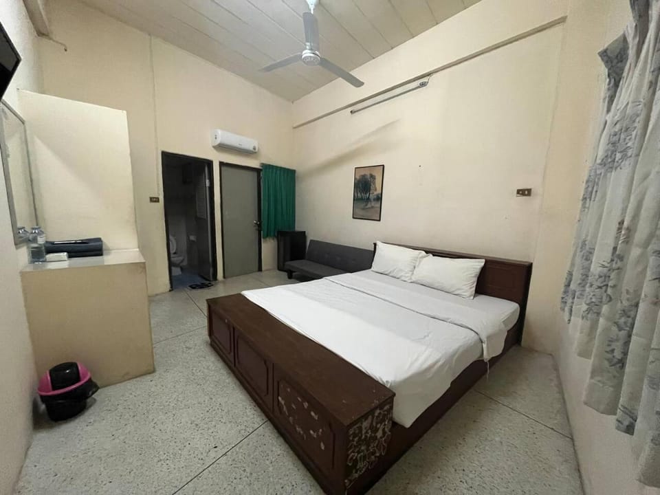 room 102 in Wanna Apt Apartment in Pattaya City