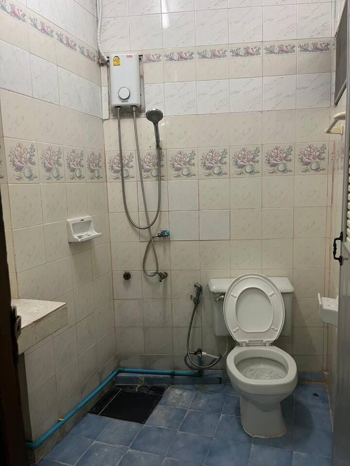 room 102 in Wanna Apt Apartment in Pattaya City