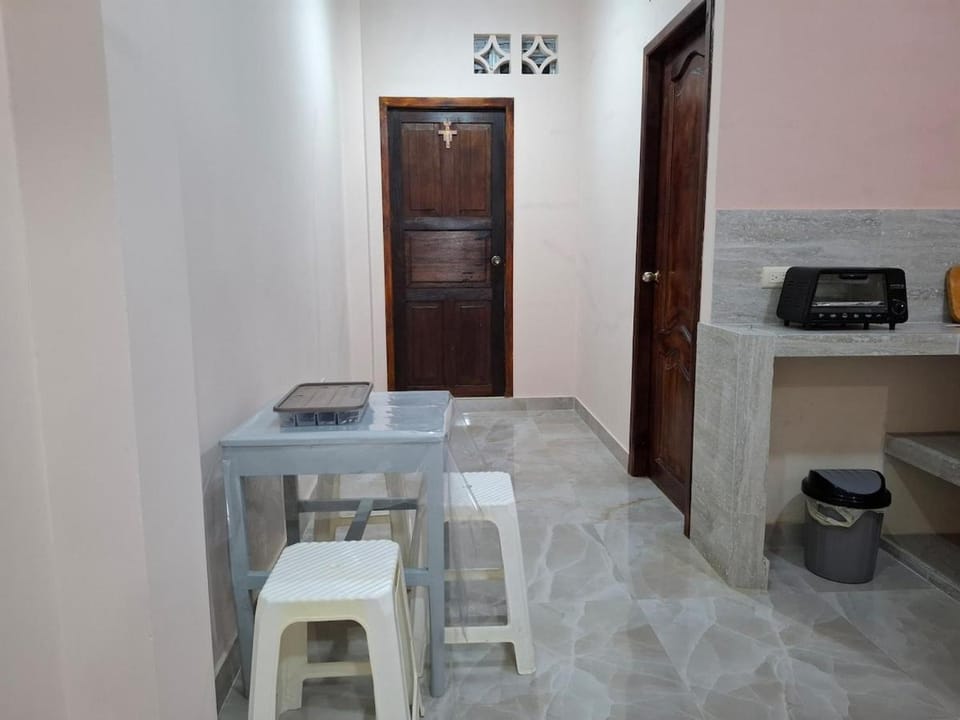 Casa cerca a la playa y montañita-40km y Salinas-25km House in Santa Elena Province