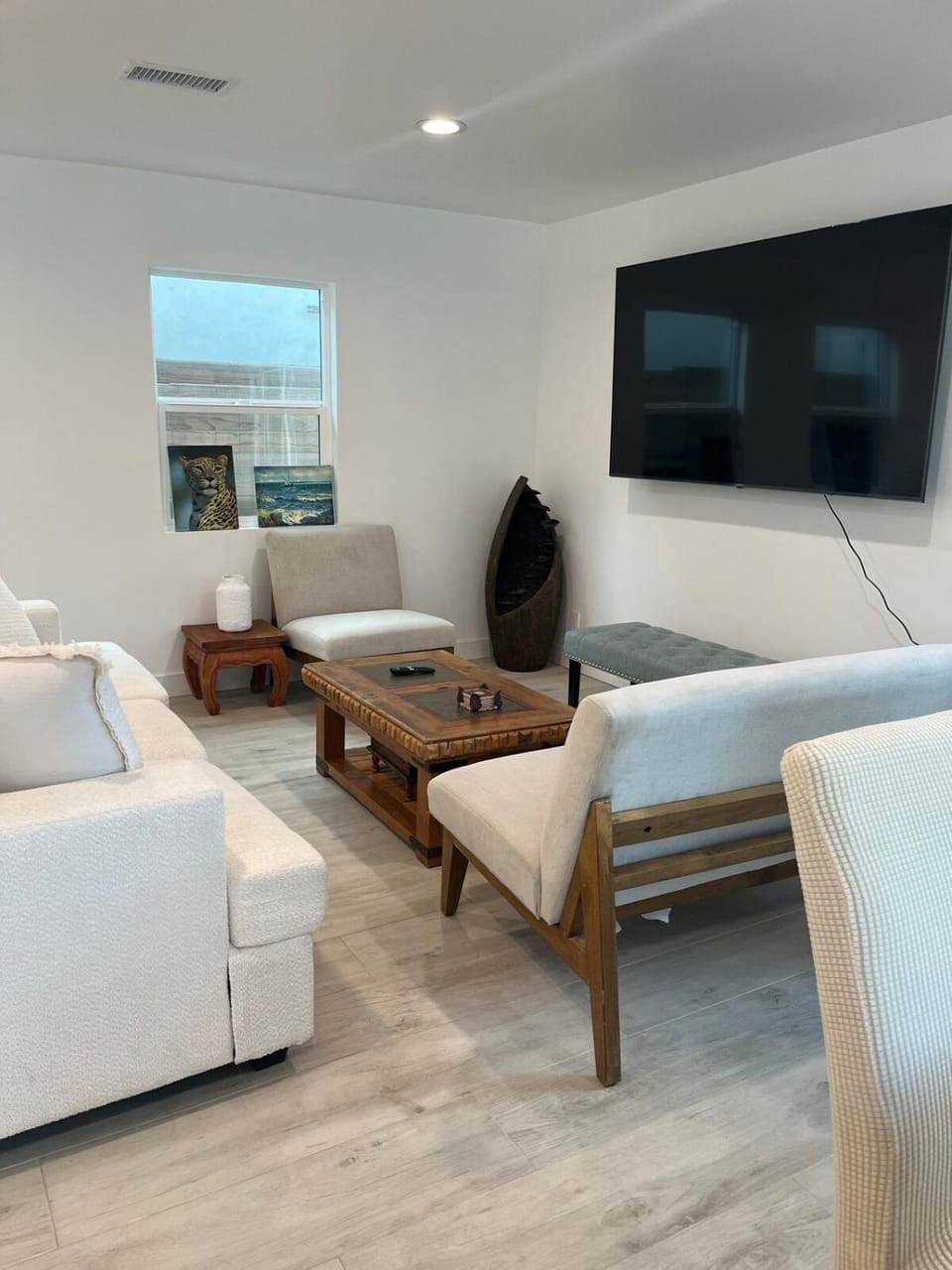 Brand New Home, Great Location, Monthly Discounts House in Woodland Hills