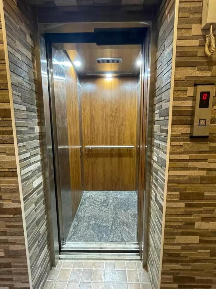elevator