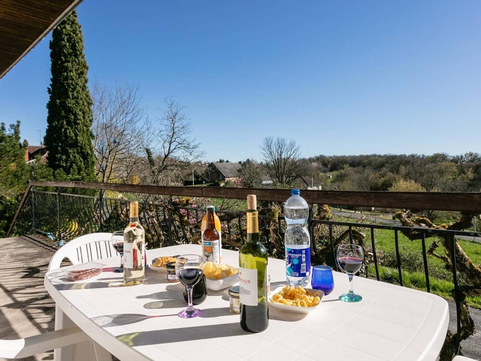 Maison familiale près de Rocamadour avec jardin et wifi - FR-1-828-9 House in Rocamadour
