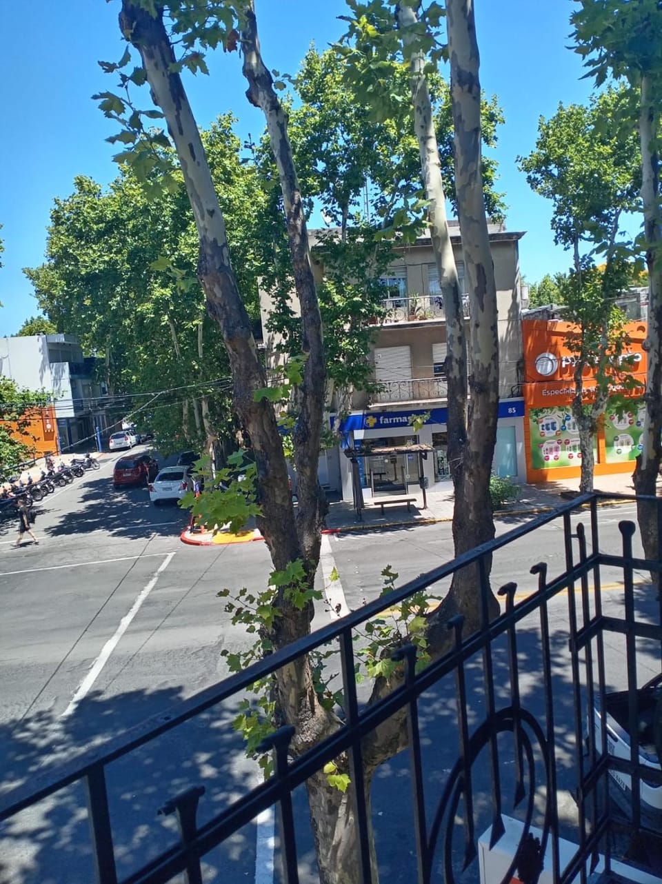 Neighbourhood, Street view, Location
