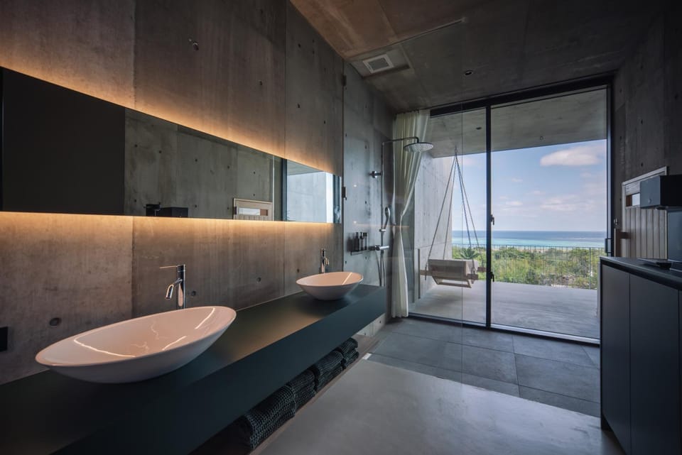 Natural landscape, Bathroom, Balcony/Terrace, Balcony/Terrace, Sea view