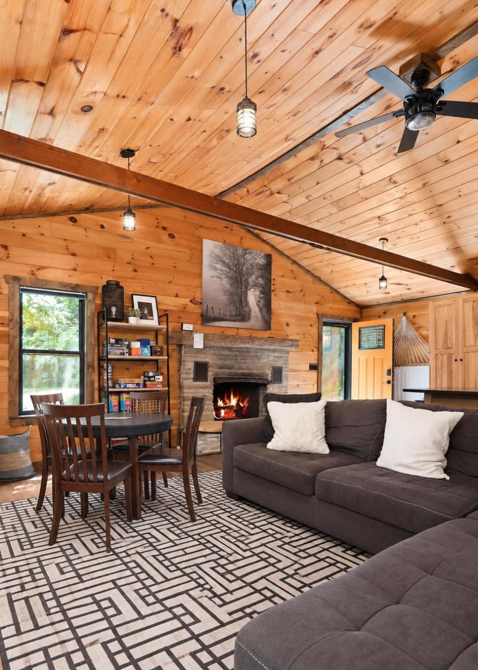 Living room, Seating area, Dining area