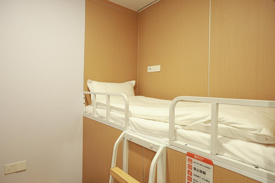 bunk bed