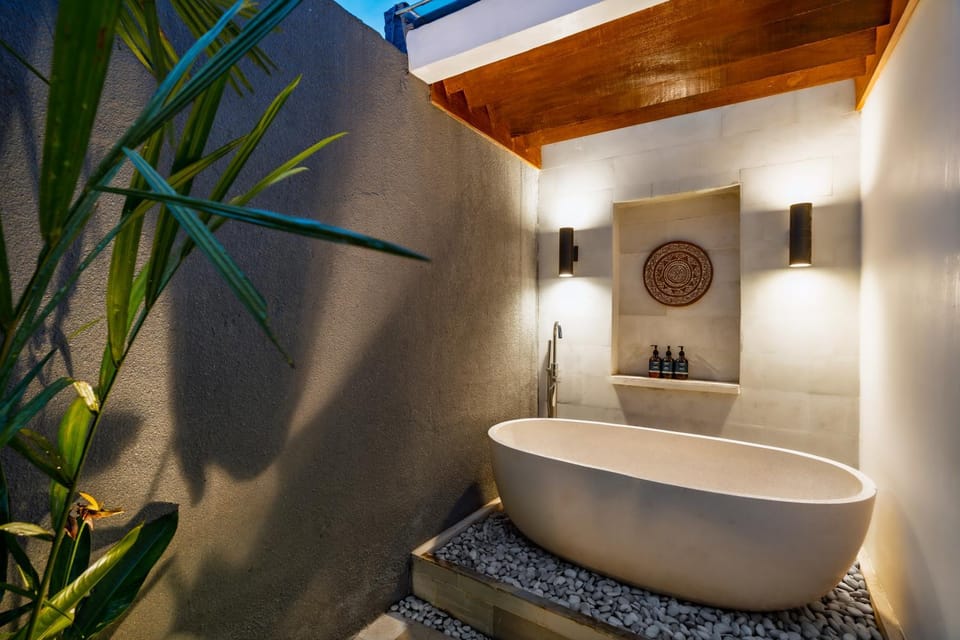 Bathroom, Bath