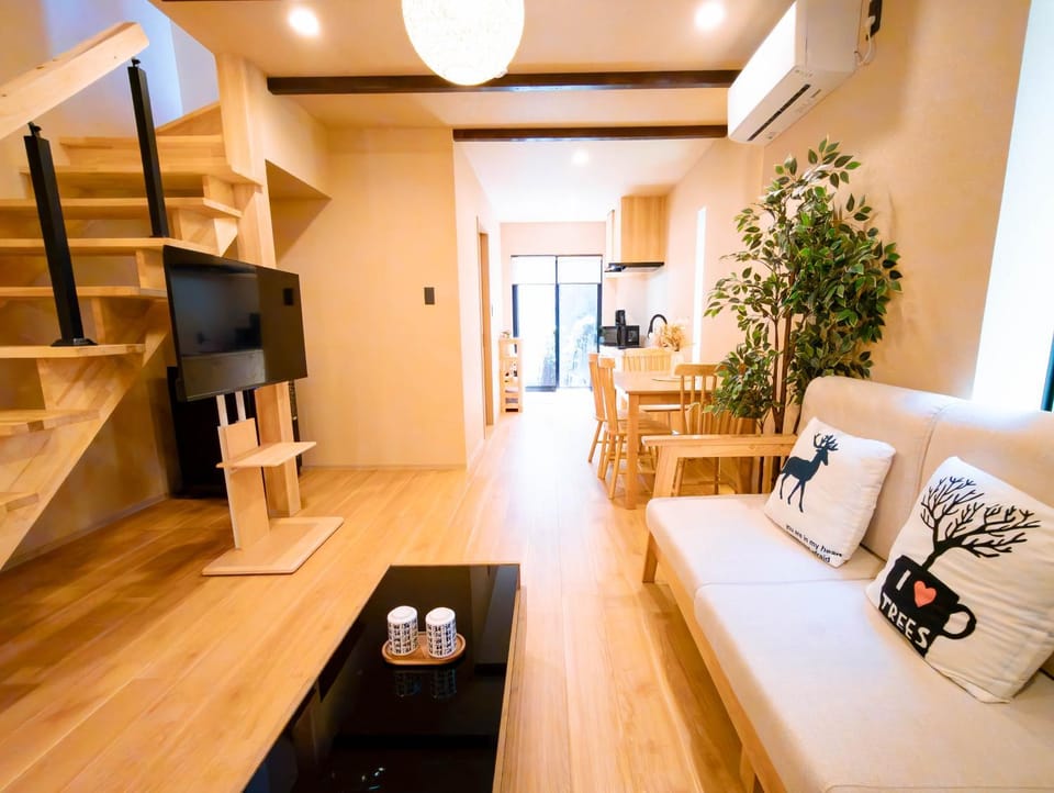 TV and multimedia, Living room, air conditioner