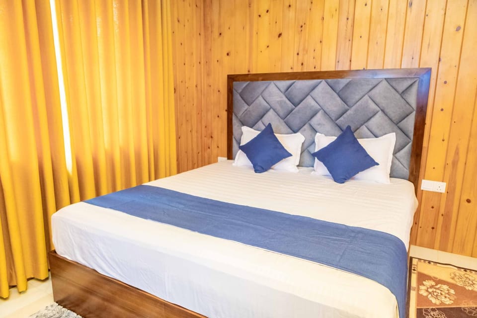 Galaxy Holiday Inn Bed and Breakfast in Nuwara Eliya