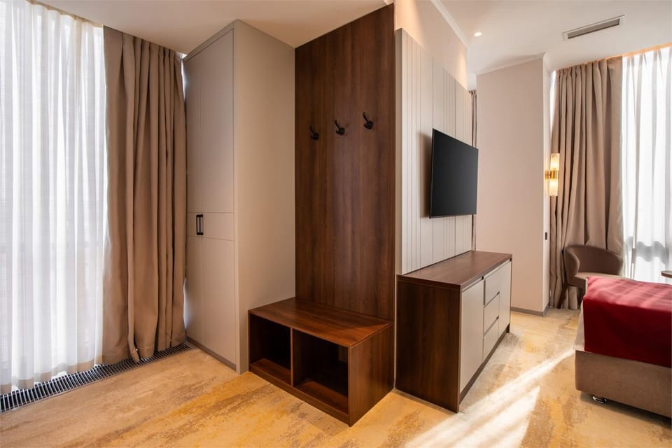 TV and multimedia, wardrobe