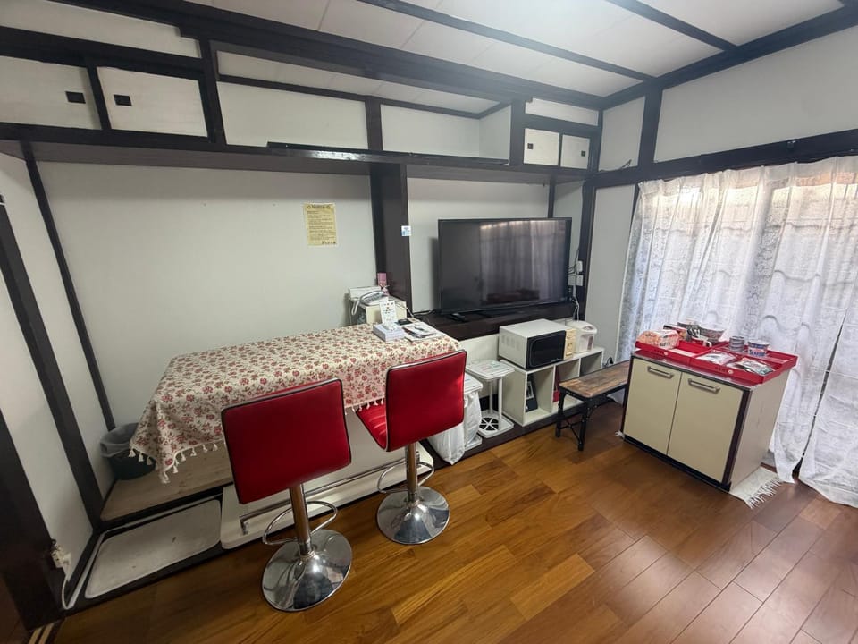TV and multimedia, Dining area