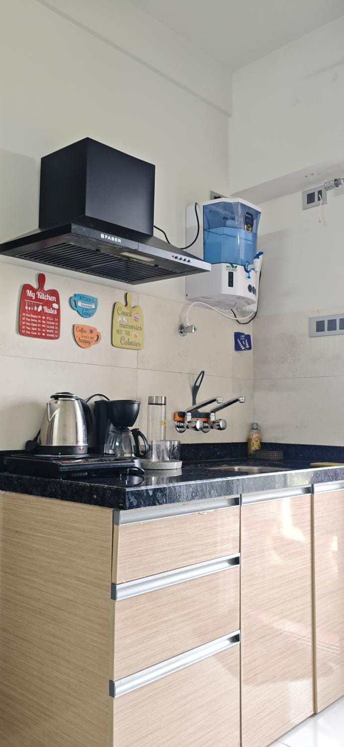 Riverview Bliss Balcony Near airport Couple friendly Apartment in Pune