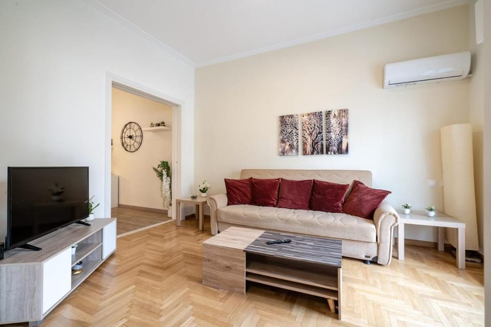 Nea Smyrni 1 BDRM - Links To City Center by ΜΡS Apartment in Kallithea