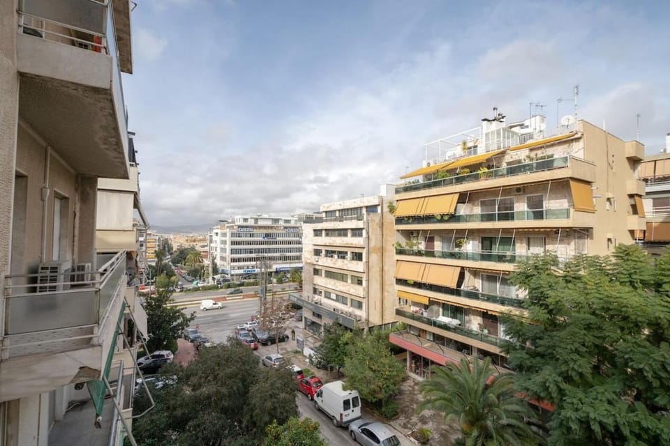 Nea Smyrni 1 BDRM - Links To City Center by ΜΡS Apartment in Kallithea