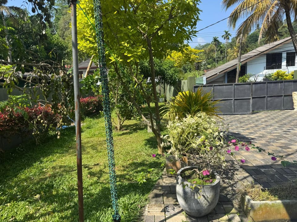 Property building, Balcony/Terrace, Garden view