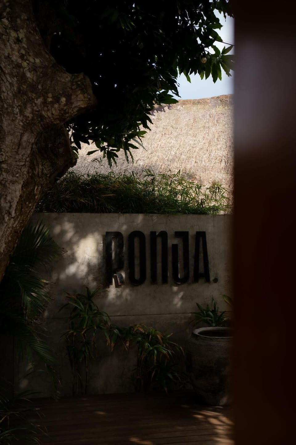 Facade/entrance, Property logo or sign, Garden, View (from property/room), Street view