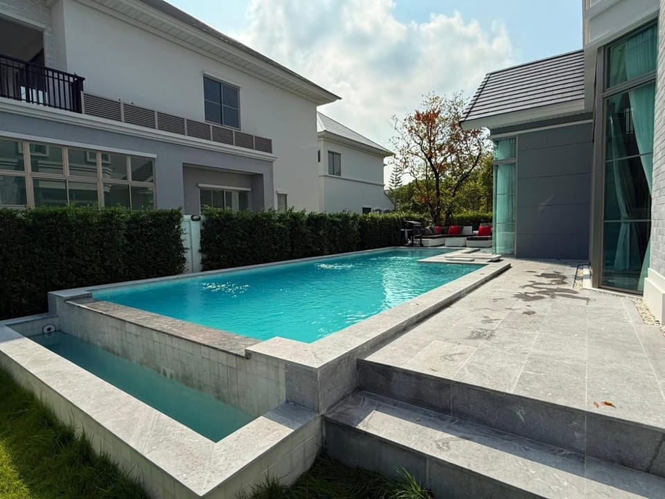 Day, Pool view, Swimming pool