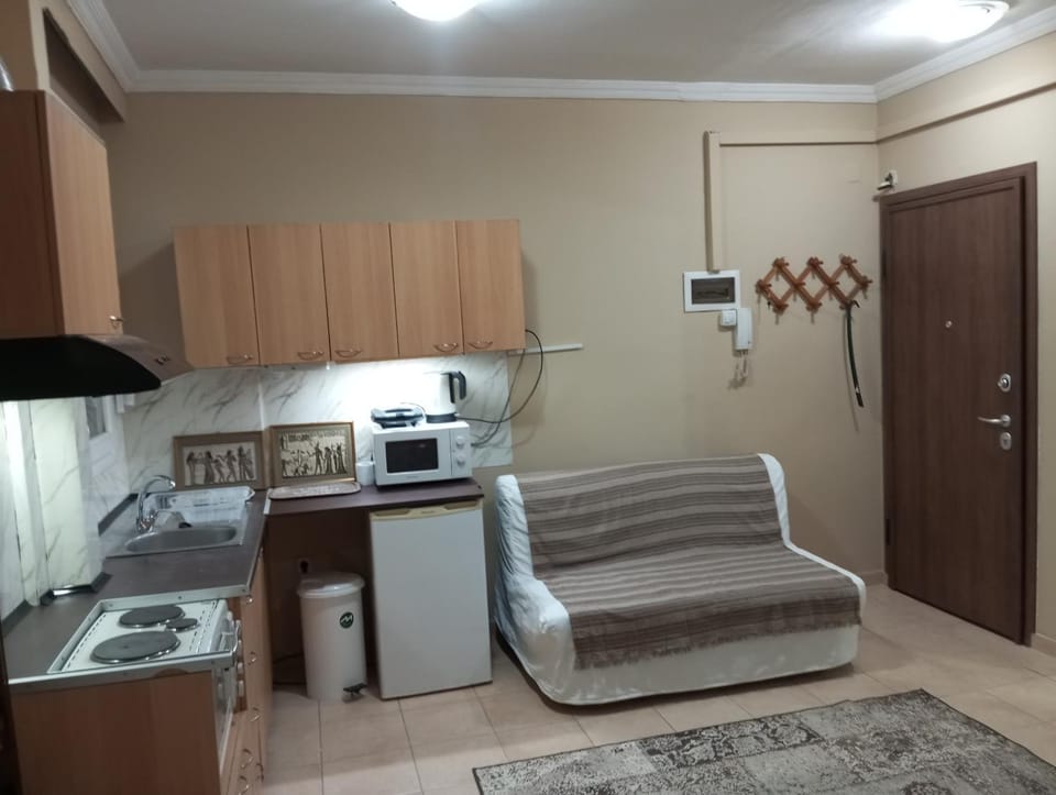 TAKIS Studio 2 Apartment in Thessaloniki