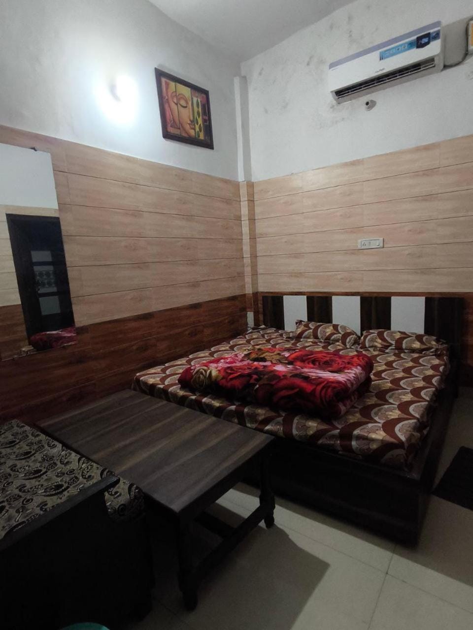 Arjun House Hotel- Guest House Bed and Breakfast in Punjab, India