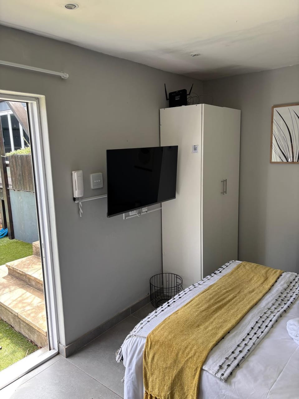 TV and multimedia, Evening entertainment, Bedroom, wardrobe