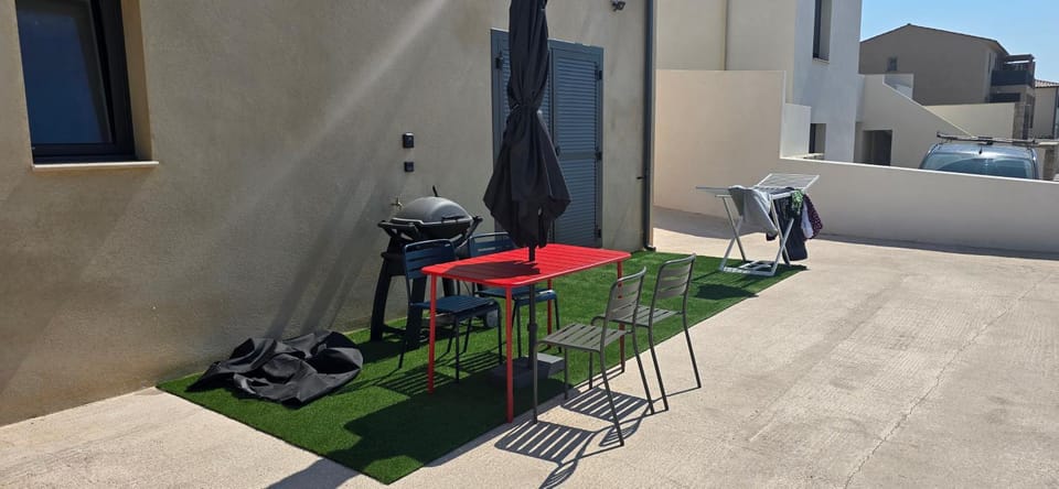 BBQ facilities, Balcony/Terrace