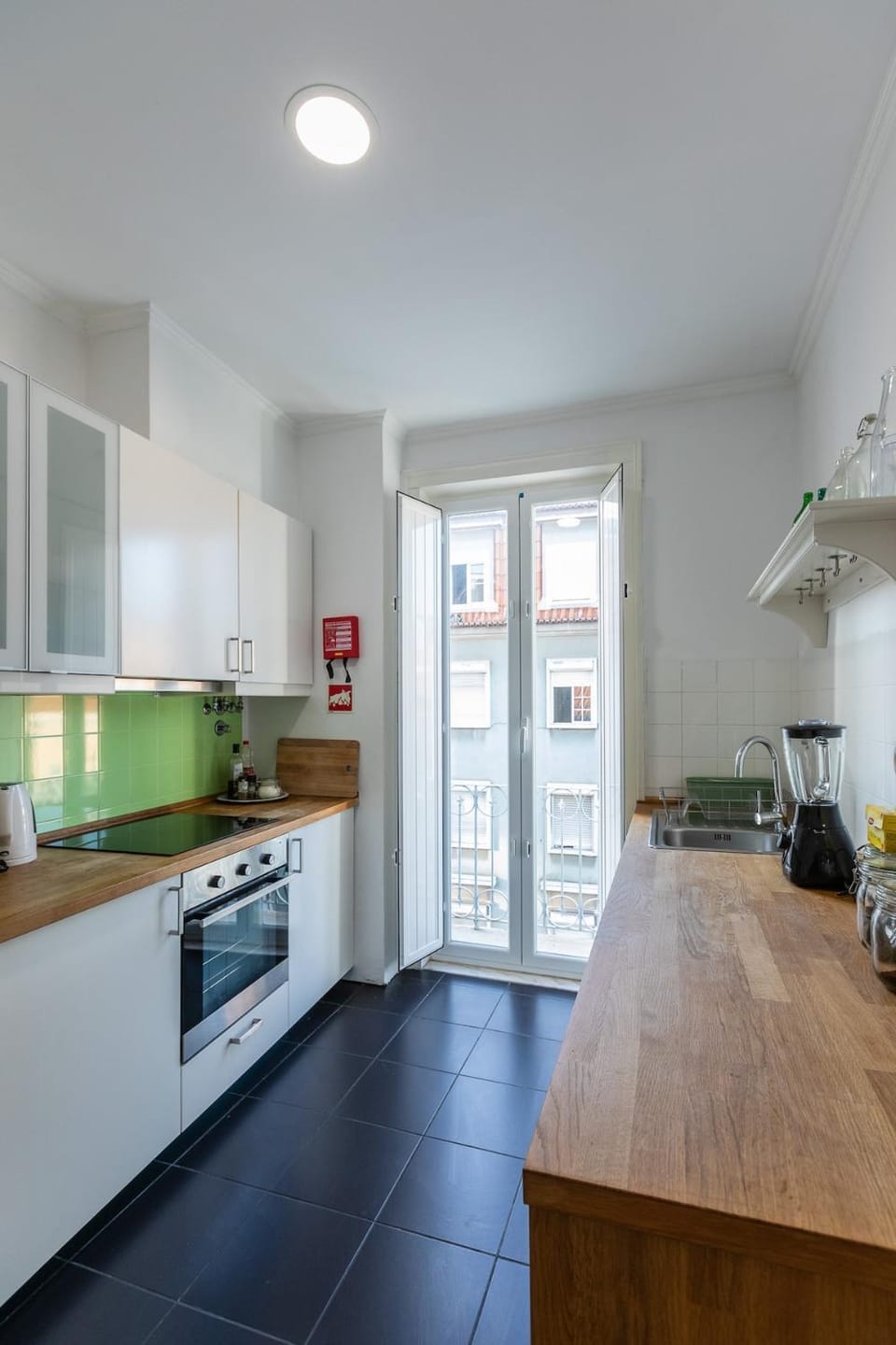 Family Central Lisbon Apartment near Metro sleeps 8 Apartment in Lisbon