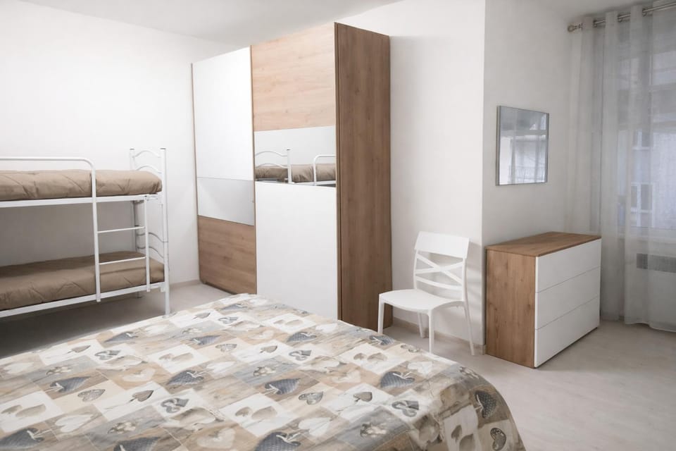 Bed, Photo of the whole room, Bedroom, bunk bed, wardrobe