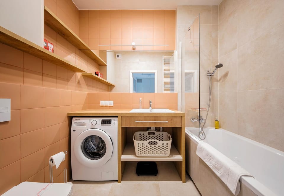 Bathroom, Bath, washing machine