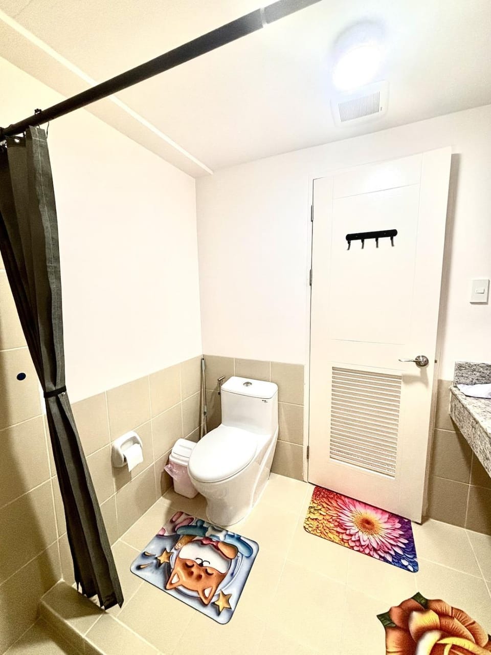 Toilet, Bathroom, bidet, towels
