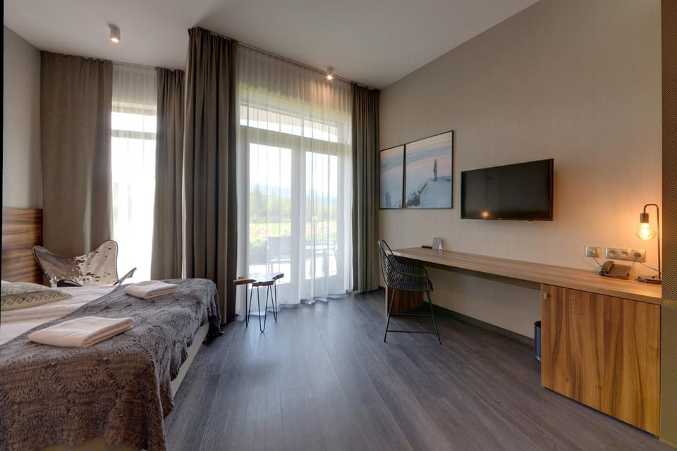 Bed, TV and multimedia