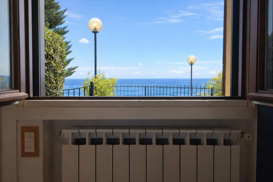 Day, Natural landscape, View (from property/room), Balcony/Terrace, Sea view, internet