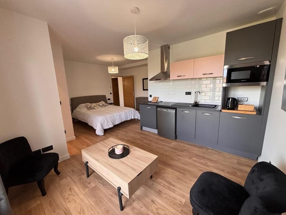 Lias - Studio à la campagne, Marinette Apartment in Occitanie